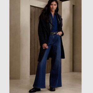 Banana Republic pleated wide leg jean 28